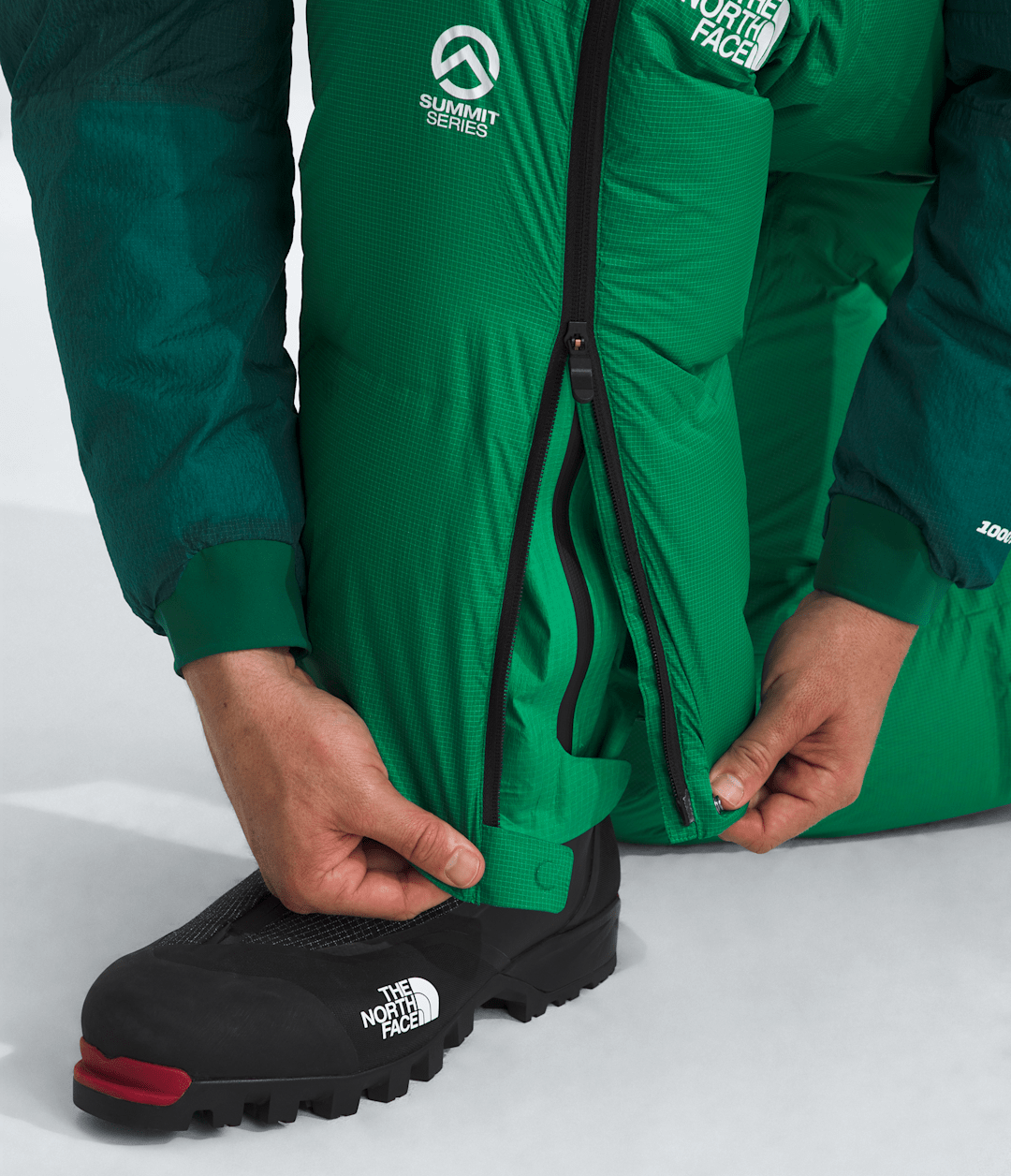 The North Face Men’s Summit Series CLOUD DOWN AMK Pants