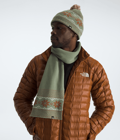 The North Face Cabin Ski Tuke And Scarf Set